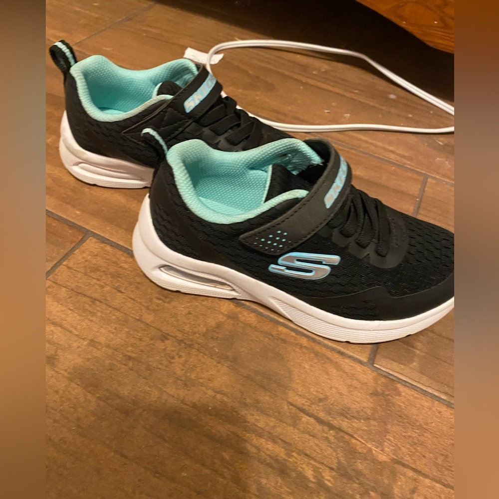 Little Girls 12.5 Sketchers Athletic shoes
